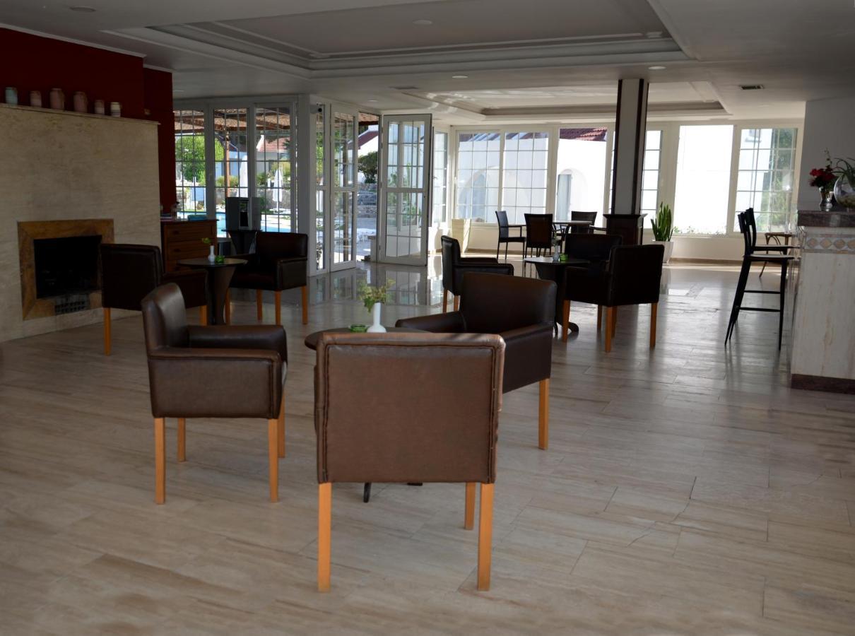 Club Lapethos Bungalow 凯里尼亚 外观 照片